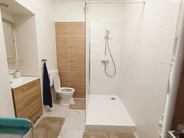 Kiadó téglalakás, albérlet, VIII. kerületben, József körúton