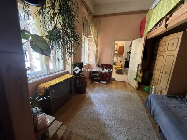 Eladó téglalakás, Zalaegerszegen, Csány László téren 32 M Ft
