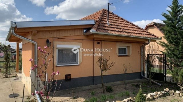 Eladó családi ház, Kecskeméten 38.2 M Ft, 1+1 szobás