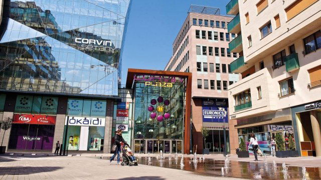 Eladó téglalakás, Budapesten, VIII. kerületben 93.9 M Ft