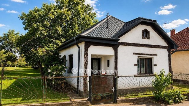 Eladó családi ház, Kabán 13.4 M Ft, 2 szobás