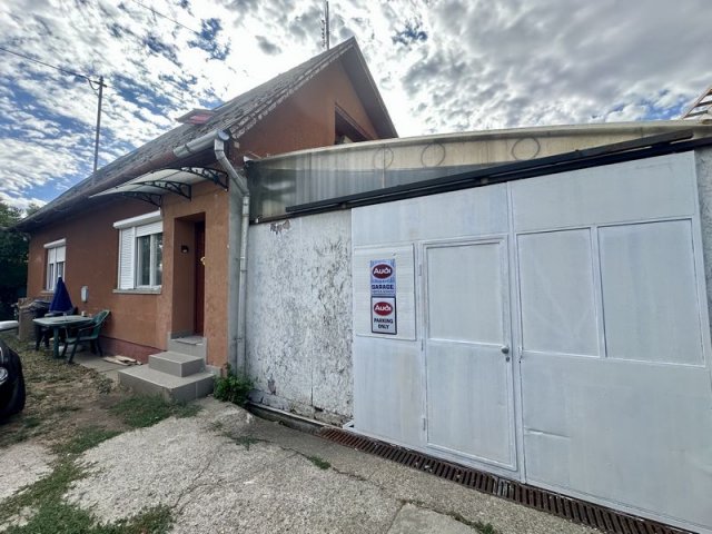 Eladó családi ház, Érden 85.9 M Ft, 6 szobás