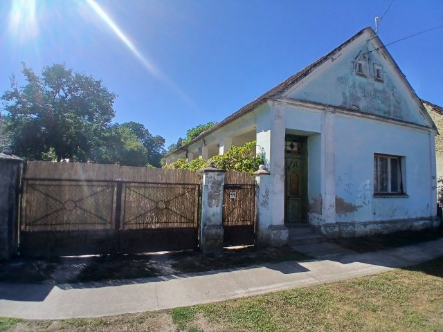 Eladó családi ház, Cúnban 7.5 M Ft, 3 szobás