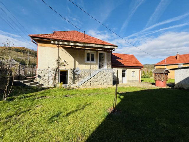 Eladó családi ház, Istenmezején 29.5 M Ft, 3 szobás