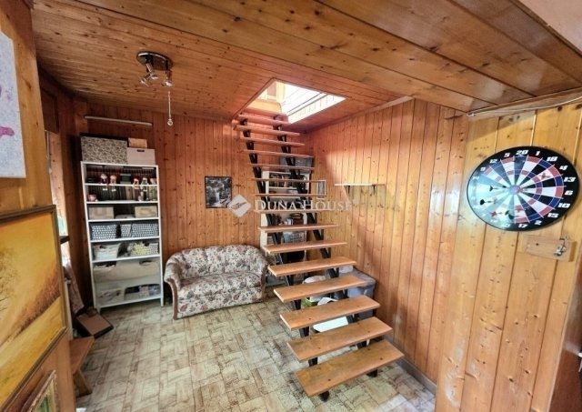 Eladó családi ház, Monoron 89.9 M Ft, 6 szobás