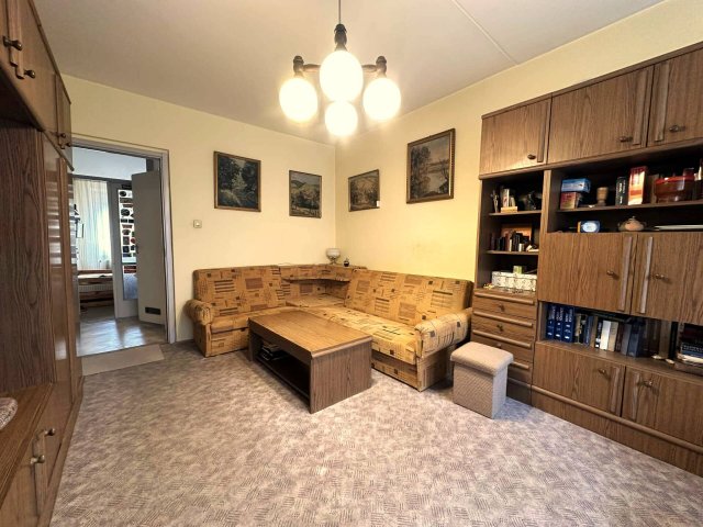 Eladó téglalakás, Pécsett 46.9 M Ft, 2+1 szobás