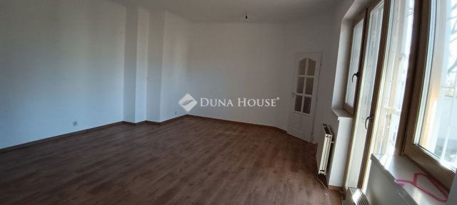 Eladó téglalakás, Budaörsön 119 M Ft, 2 szobás