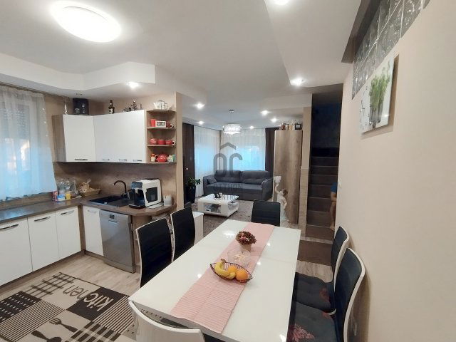 Eladó téglalakás, Nyíregyházán 72 M Ft, 4 szobás