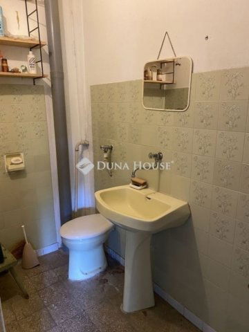 Eladó sorház, Szekszárdon 51 M Ft, 3 szobás