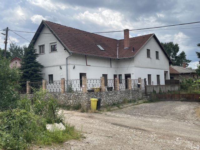 Kiadó téglalakás, albérlet, Miskolcon, Tégla utcában, 4 szobás