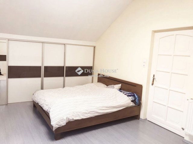 Eladó családi ház, Budapesten, XVIII. kerületben 160 M Ft