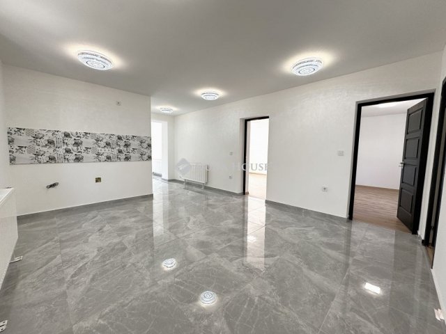 Eladó családi ház, Tokodon 59.999 M Ft, 4 szobás