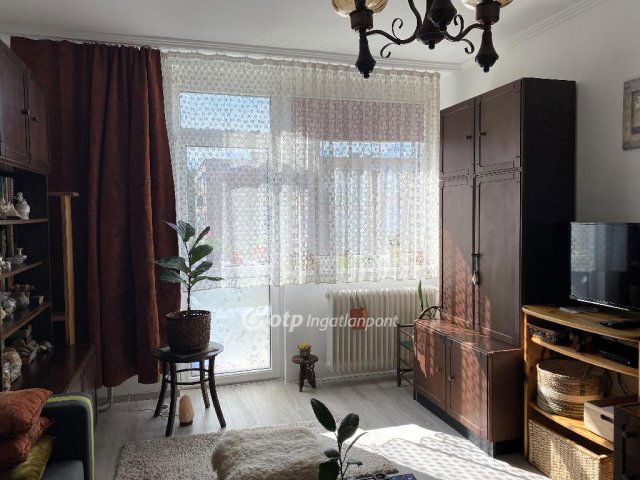 Eladó téglalakás, Kazincbarcikán 19.5 M Ft, 1+2 szobás