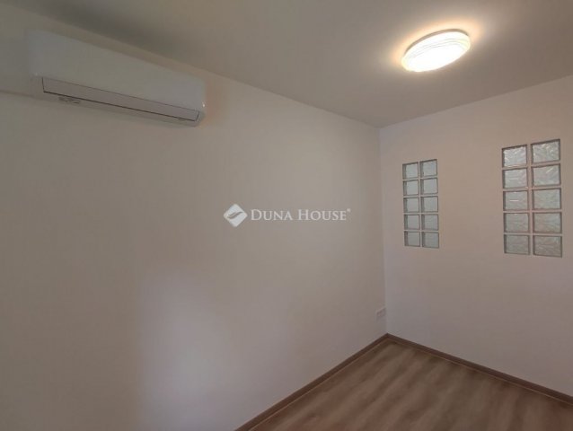 Kiadó téglalakás, albérlet, Budapesten, XVIII. kerületben