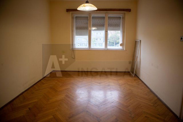 Kiadó téglalakás, albérlet, Szegeden 150 E Ft / hó, 3 szobás