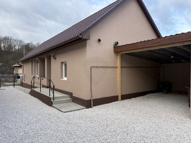 Eladó családi ház, Bernecebarátiban 86 M Ft, 4 szobás