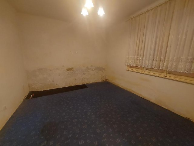 Eladó családi ház, Gödön 25.7 M Ft, 2 szobás