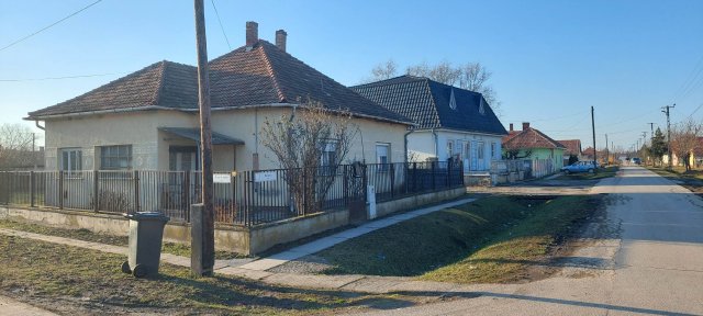 Eladó családi ház, Vésztőn, Balassa utcában 15.9 M Ft