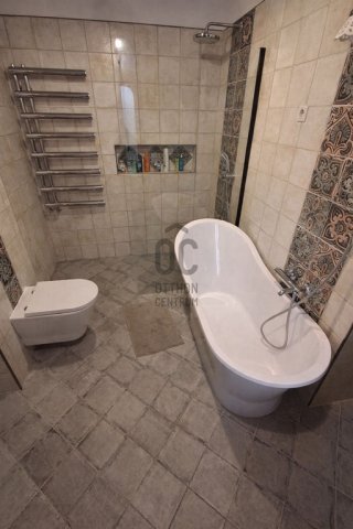 Eladó családi ház, Cegléden 147 M Ft, 4 szobás
