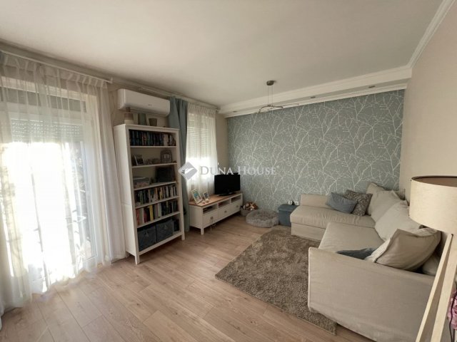 Eladó téglalakás, Százhalombattán, Körtefa utcában 73.9 M Ft