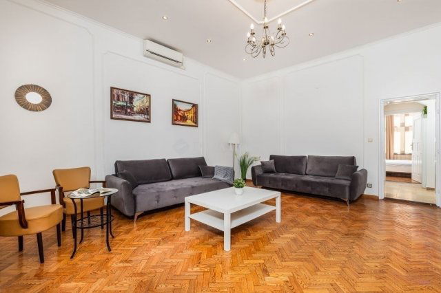Eladó téglalakás, Budapesten, VI. kerületben 189.9 M Ft