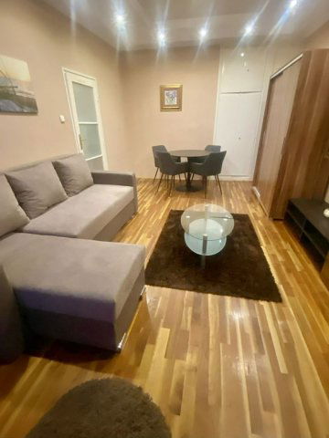 Kiadó téglalakás, albérlet, Debrecenben 250 E Ft / hó, 3 szobás