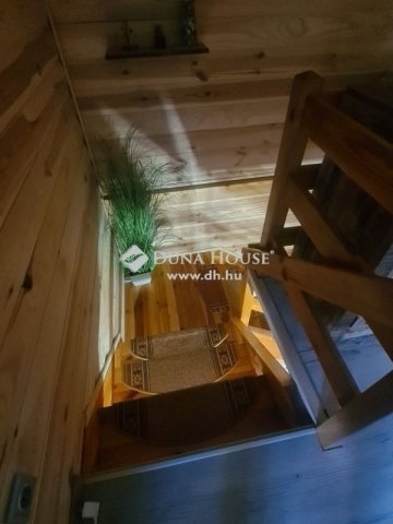 Eladó családi ház, Pécsváradon 140 M Ft, 2 szobás