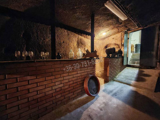 Eladó üzlethelyiség, Egerben 31.9 M Ft / költözzbe.hu