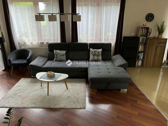 Eladó téglalakás, Mosonmagyaróváron 88.8 M Ft, 3 szobás