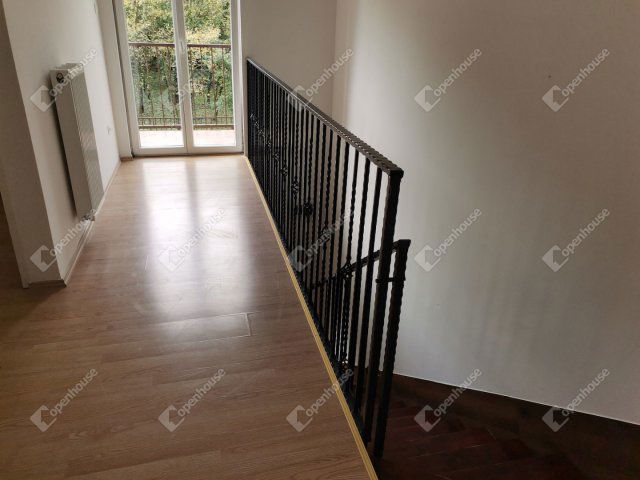 Kiadó téglalakás, albérlet, Tatán 650 E Ft / hó, 5 szobás