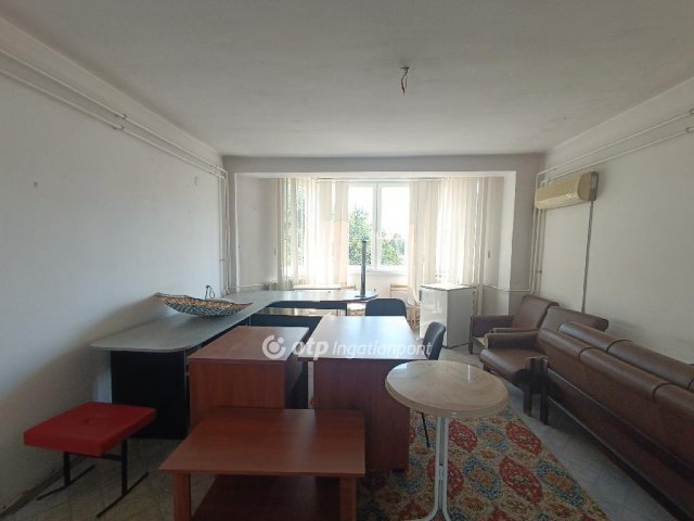 Eladó téglalakás, Kisvárdán 45 M Ft, 3+2 szobás