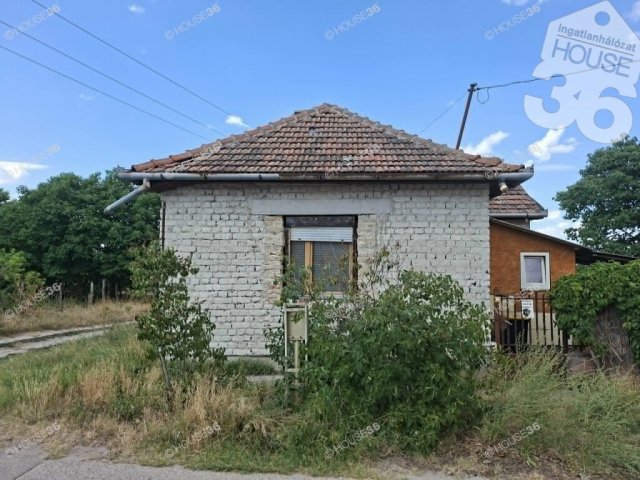 Eladó családi ház, Jászszentlászlón 19.9 M Ft, 2 szobás
