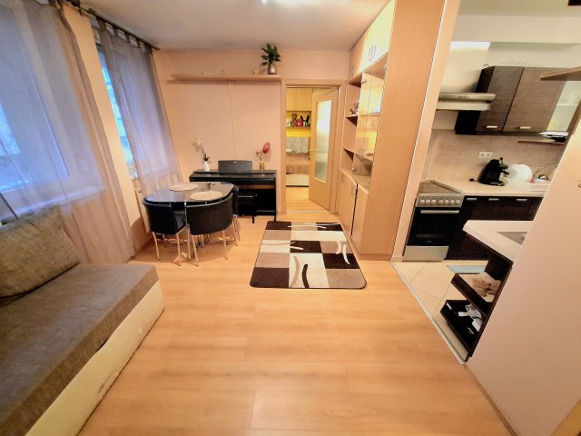 Eladó téglalakás, Budapesten, XIII. kerületben, Zsinór utcában