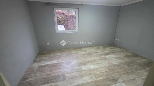 Eladó családi ház, Nagykátán 45 M Ft, 3 szobás