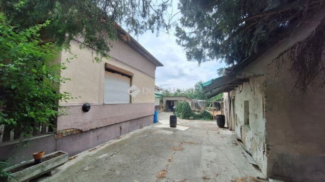 Eladó családi ház, Adonyban 49.9 M Ft, 4 szobás