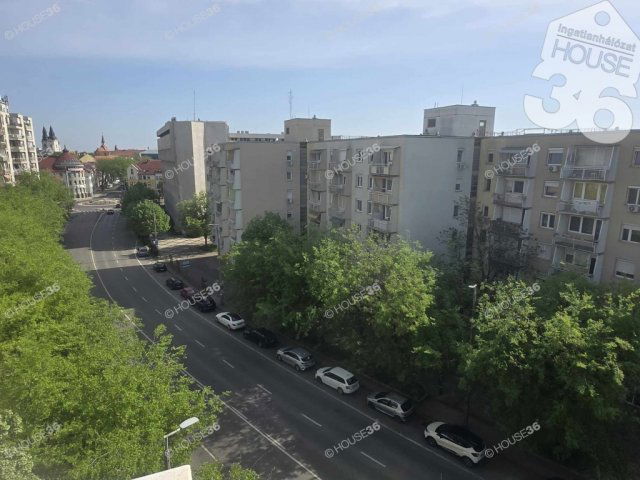 Eladó panellakás, Kecskeméten 45.9 M Ft, 2 szobás