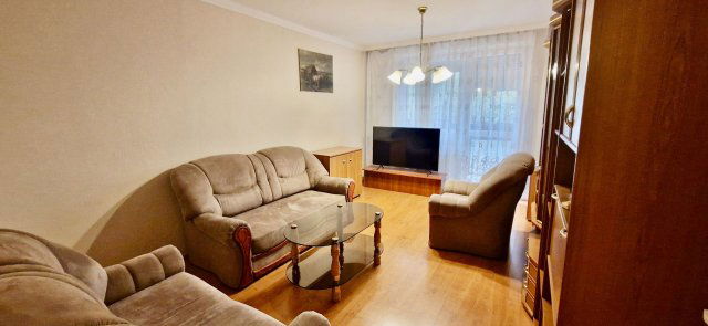 Kiadó panellakás, albérlet, Debrecenben 330 E Ft / hó, 4 szobás