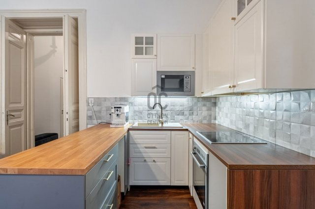 Eladó téglalakás, Budapesten, VII. kerületben 99.5 M Ft