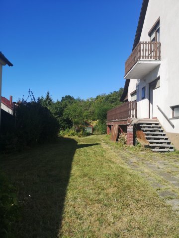 Eladó családi ház, Ajkán 59.9 M Ft, 5 szobás
