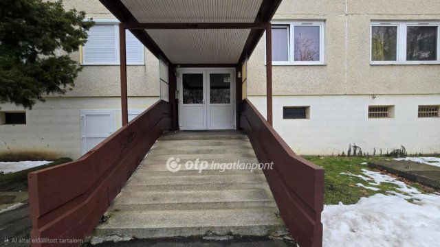 Eladó panellakás, Hajdúszoboszlón 46.5 M Ft, 1+1 szobás