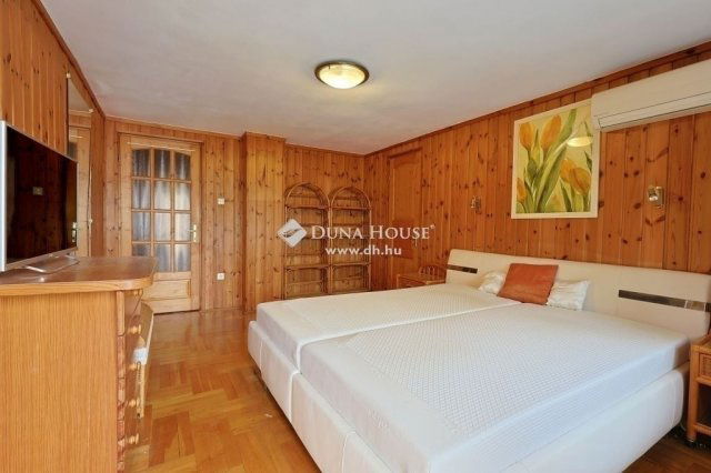 Eladó családi ház, Budapesten, XVIII. kerületben 109 M Ft