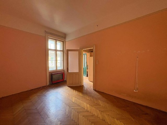 Eladó téglalakás, Budapesten, VI. kerületben, Zichy Jenő utcában