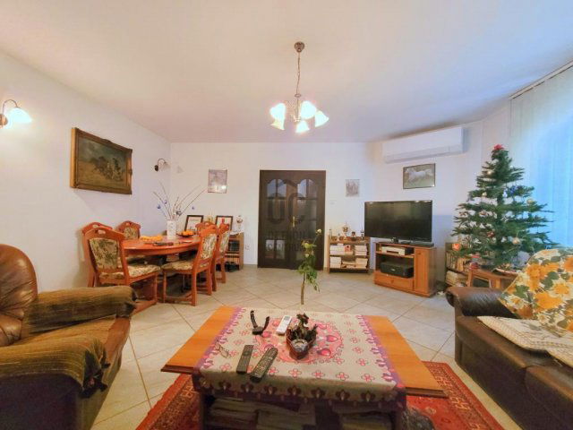 Eladó családi ház, Budapesten, XVI. kerületben 229 M Ft