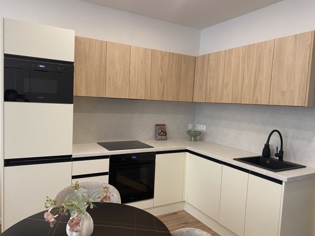 Eladó téglalakás, Szegeden 74.9 M Ft, 2+1 szobás