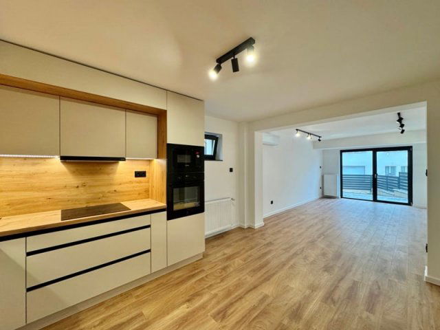 Eladó téglalakás, Pécsett, Bálicsi úton 79.9 M Ft, 3 szobás