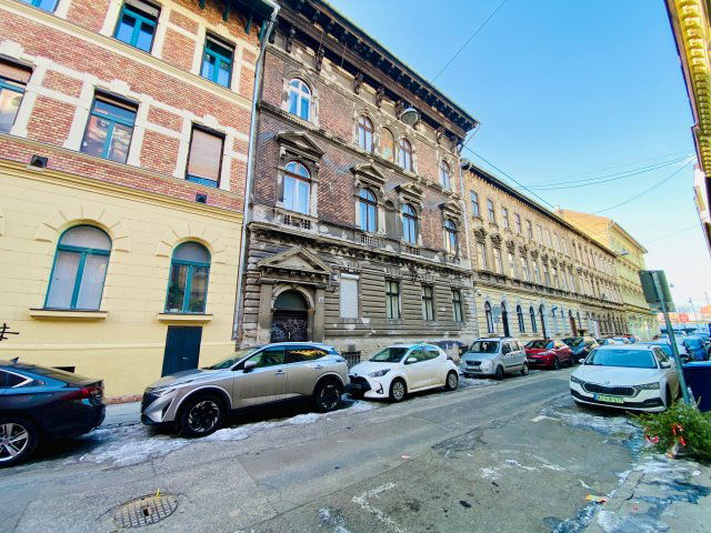 Eladó téglalakás, Budapesten, VI. kerületben 64.99 M Ft