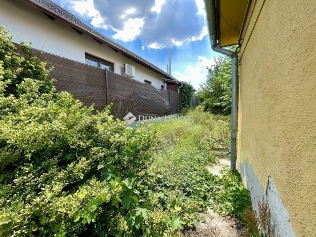 Eladó családi ház, Budapesten, XVII. kerületben 65 M Ft