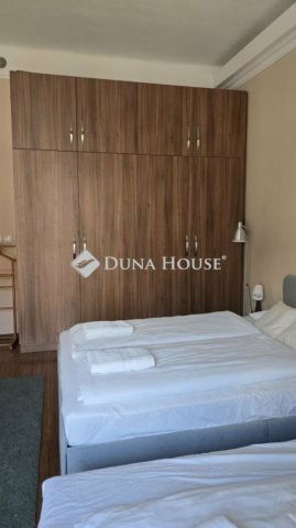 Kiadó téglalakás, albérlet, Budapesten, V. kerületben, 1 szobás