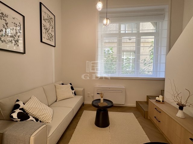 Eladó téglalakás, Budapesten, IX. kerületben 68.9 M Ft, 1 szobás