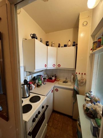 Eladó panellakás, Debrecenben 36.5 M Ft, 1 szobás